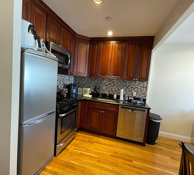 1st image of 23-39 31st Dr #4