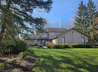6566 Queens Way, Brecksville, OH 44141