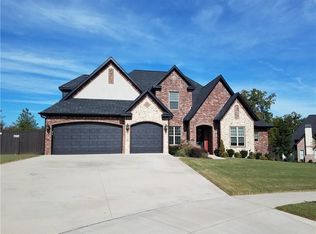 4505 NE Birchgrove Pl, Ne, AR 72712