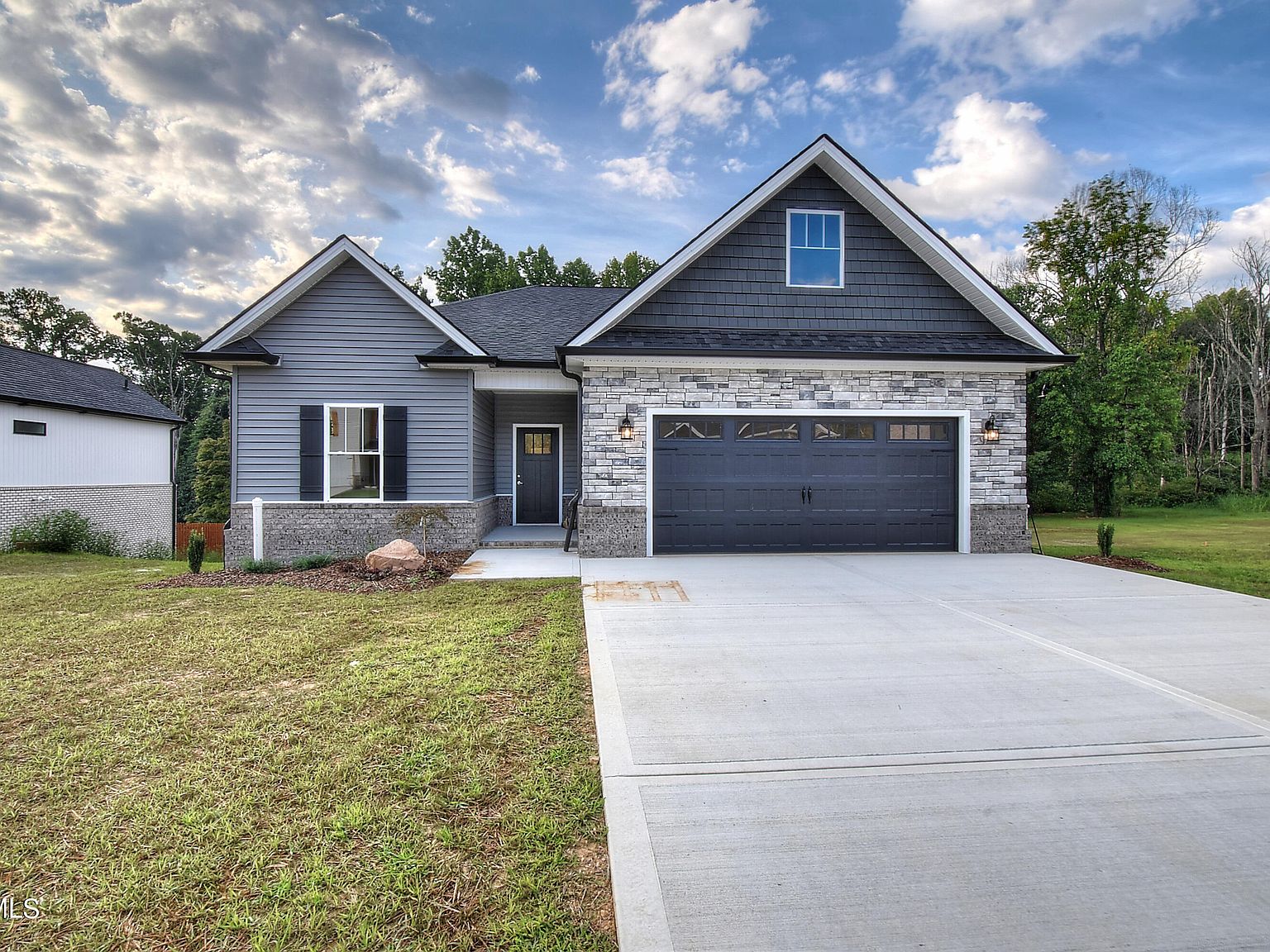106 Grants Way, Elizabethton, TN 37643 | Zillow - 100 Fidelitone Way Elizabethton Tn 37643