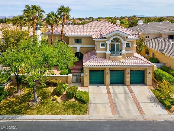 2nd image of 2024 Glenview Dr