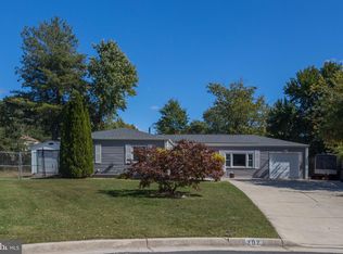 202 N Sycamore Ct, Sterling, VA 20164