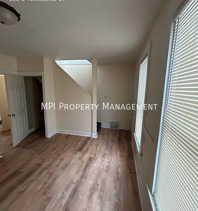 2nd image of 133 E Townsend St