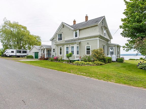 2nd image of 116 Pleasant St