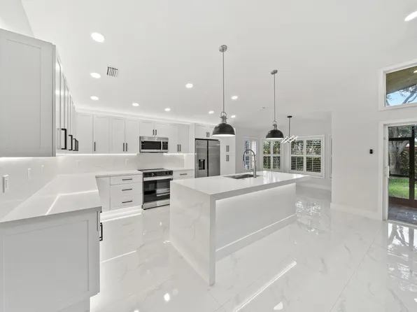 7273 Kea Lani Drive, Boynton Beach, FL 33437