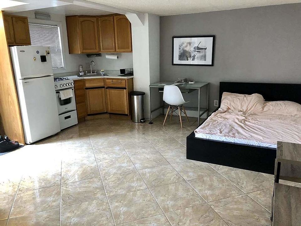 2nd image of 1121 30th Rd APT 1