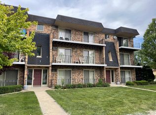 3050 Bernice Rd #2C, Lansing, IL 60438