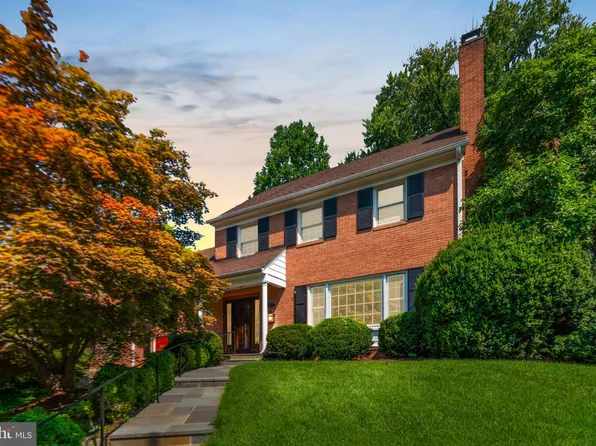 5013 W Cedar Ln, Bethesda, MD 20814