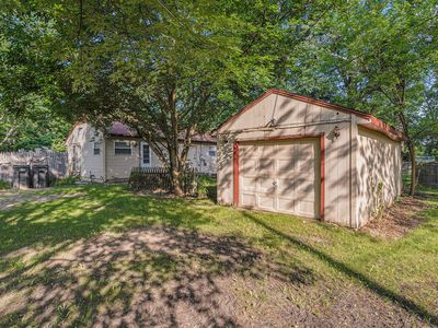 133 S Clinton St, New Buffalo, MI, 49117