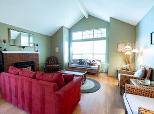 5462 Kensington Rd, Sechelt, BC V7Z 0N9