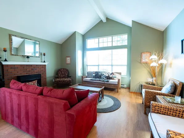 5462 Kensington Rd, Sechelt, BC V7Z 0N9