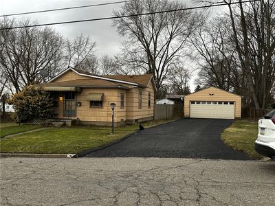 203 Lincoln Ave, Farrell, PA, 16121
