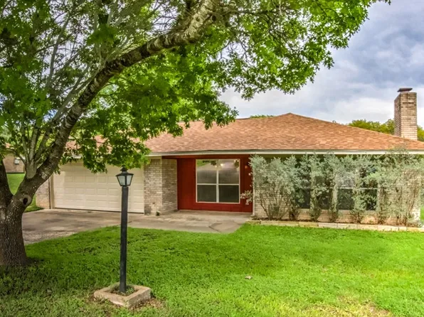 403 Earl Dr, Kerrville, TX 78028