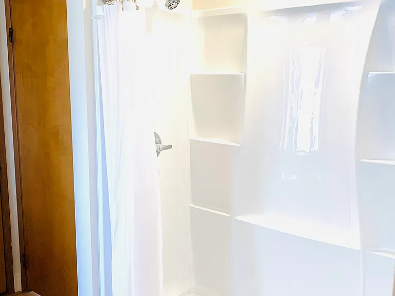 8115 N Portsmouth Ave #1 — Photo 4