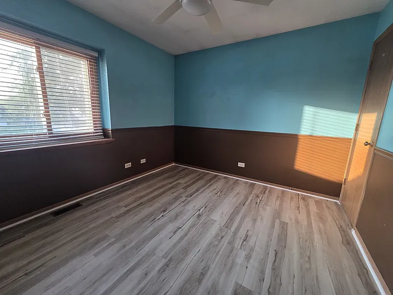 1485 Exeter Ln — Photo 14