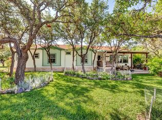 259 Burr Oak Trl, Harper, TX 78631