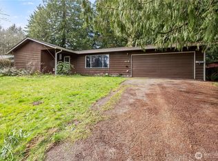 419 NE Conifer Dr, Bremerton, WA 98311
