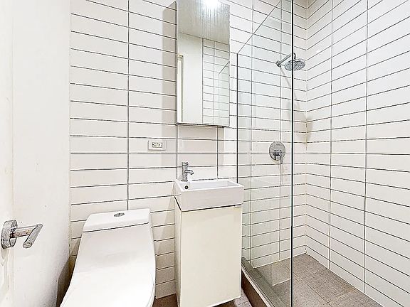 5th image of 475 Central Park W APT 2D