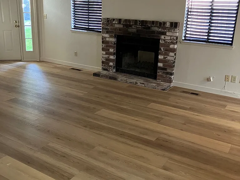 5901 Shadow Park Dr — Photo 3