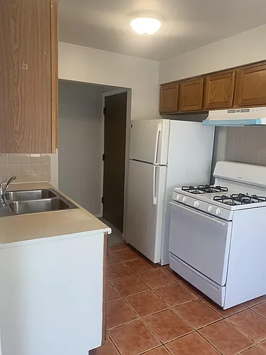Floor plan Madison Apartment Homes - 525-1...
