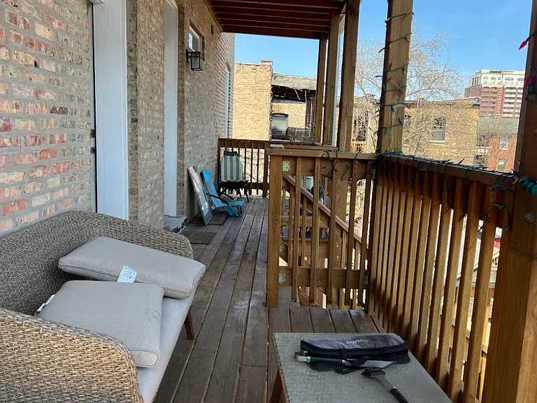3647 N Wilton Ave #3 — Photo 20