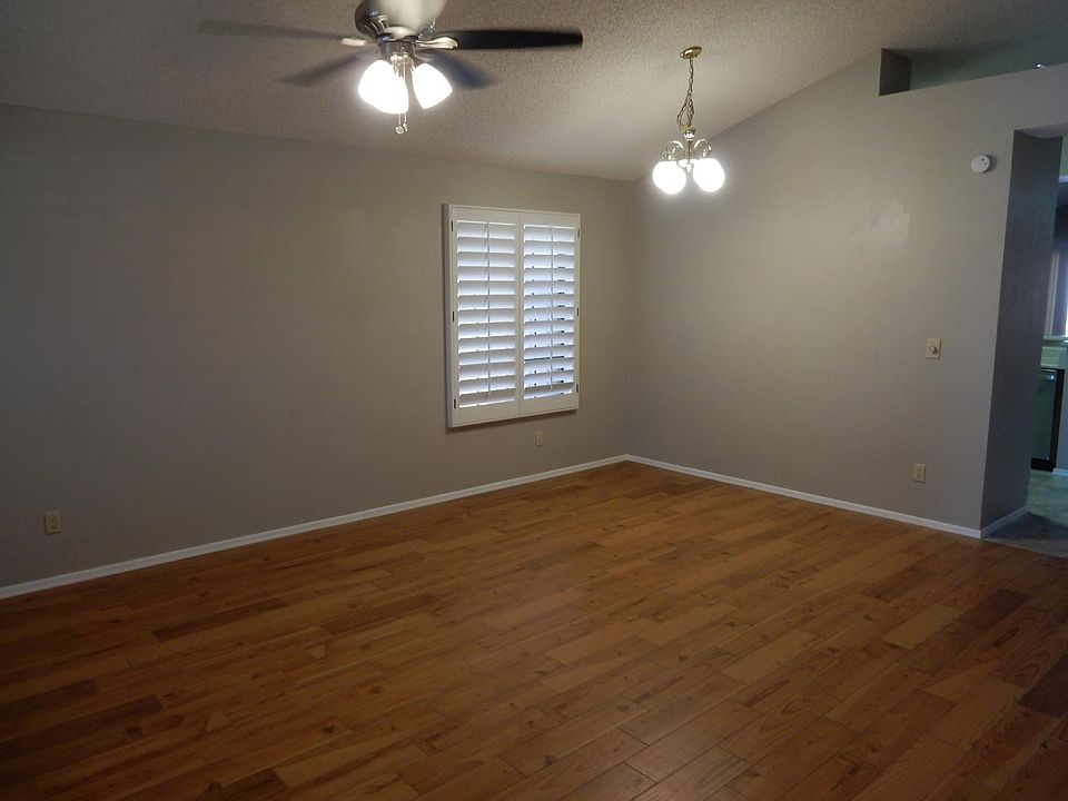 1st image of 19009 N 67th Dr