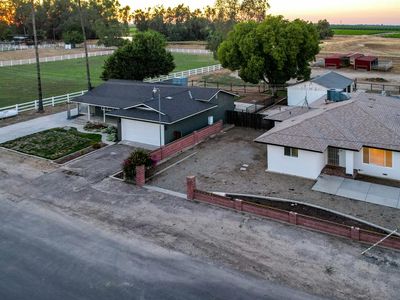 1374 E Gaschen Ave, Fresno, CA, 93725