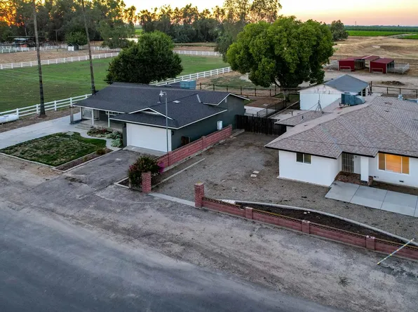 1374 E Gaschen Ave, Fresno, CA 93725