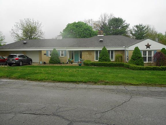 2nd image of 1315 Robinwood Dr