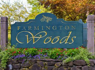 95 Mallard Dr, Farmington, CT 06032