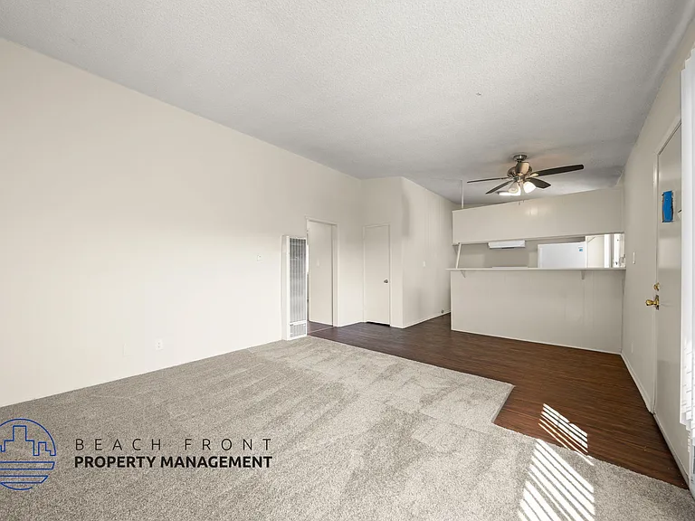 1818 W El Segundo Blvd — Photo 24