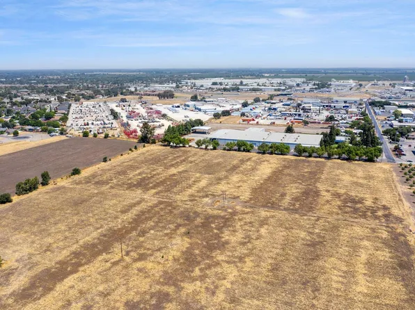 Pock Ln, Stockton, CA 95206