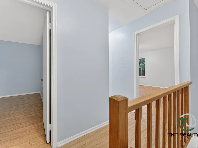 323 Constitution Cir — Photo 14