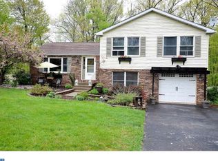 143 Boxwood Ct, Pottstown, PA 19464