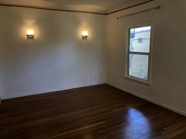 Reeves Apartments, 264 S Reeves Dr, Beverly Hills, CA 90212