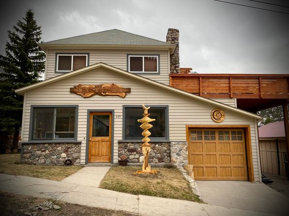 445 8th Ave
