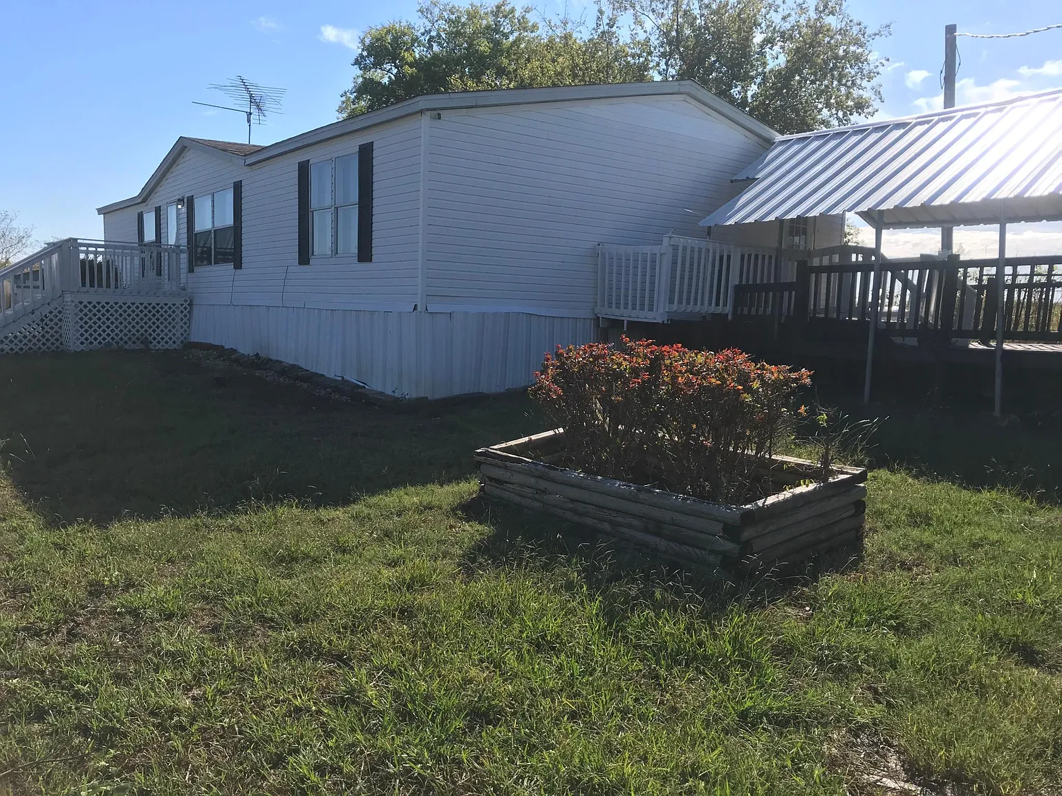 County Road 1145, Celeste — Photo 2