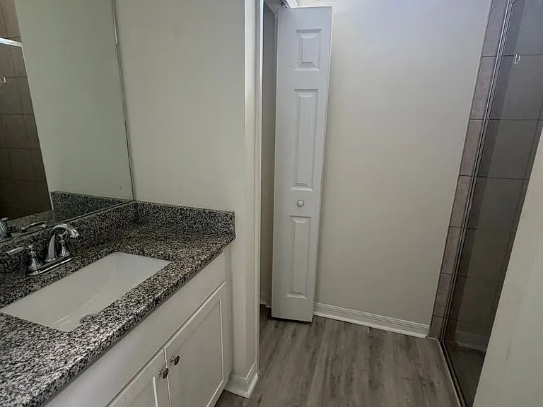 1060 San Cristobal Ave — Photo 10