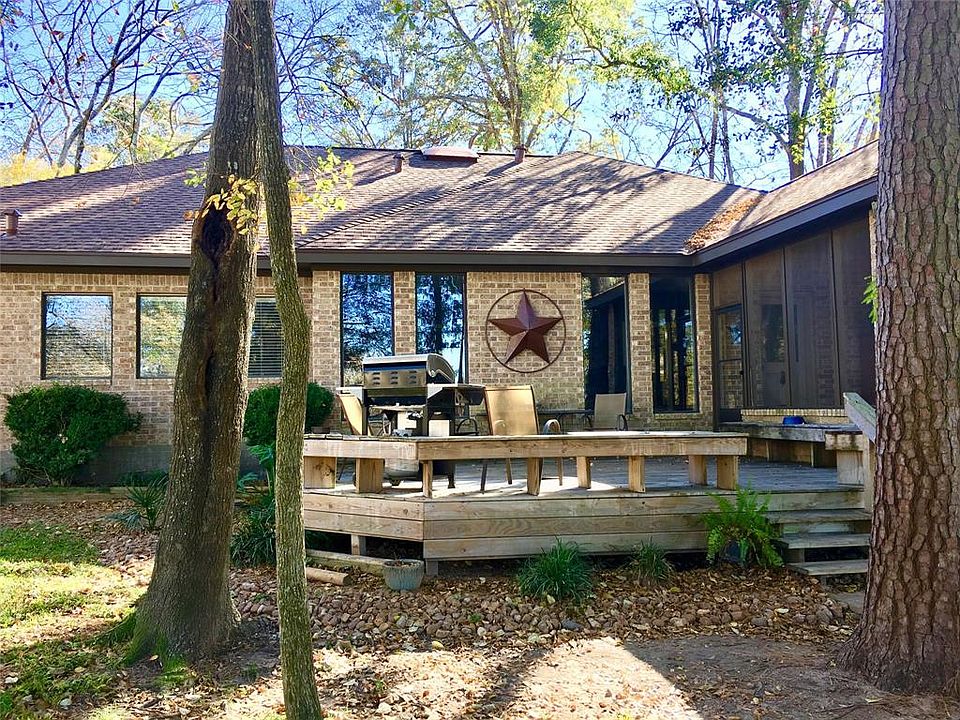 1st image of 113 Clear Springs Dr