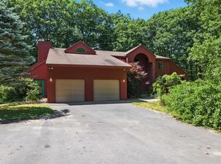 33 Hillview Lane, Lewiston, ME 04240