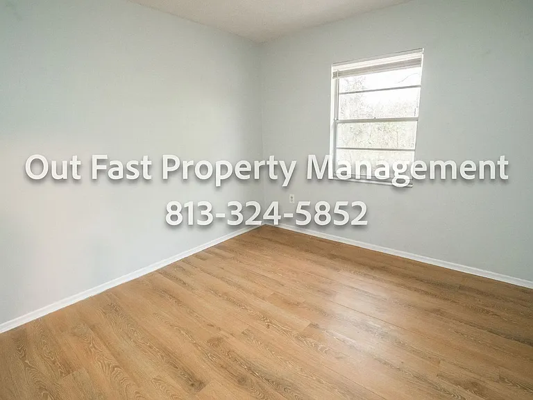 1273 Sylvia Ave — Photo 27