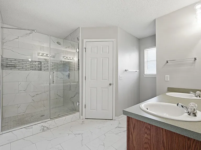 339 Peggy Dr — Photo 22