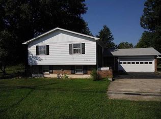 229 N Logsdon Pkwy, Radcliff, KY 40160