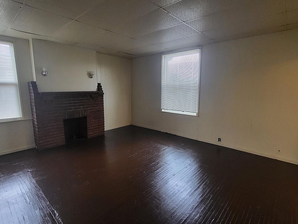 1st image of 3735 Lovell Ave #2