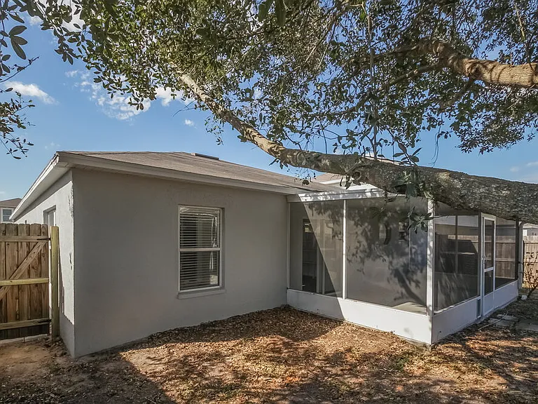 12814 Lake Vista Dr — Photo 15