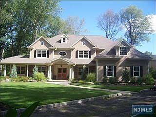 Farmhouse Colonial