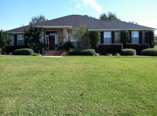 5626 Champions Dr, Pace, FL 32571