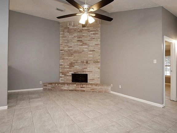 4th image of 3111 Oak Rock Cir