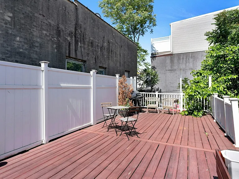 1017 W Side Ave #2 — Photo 4