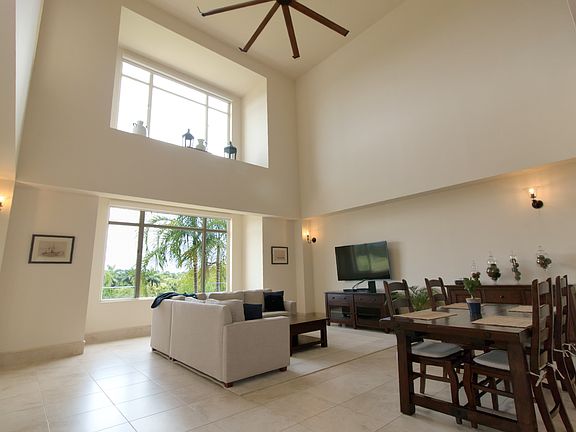 Plantation Village Apt 1-207